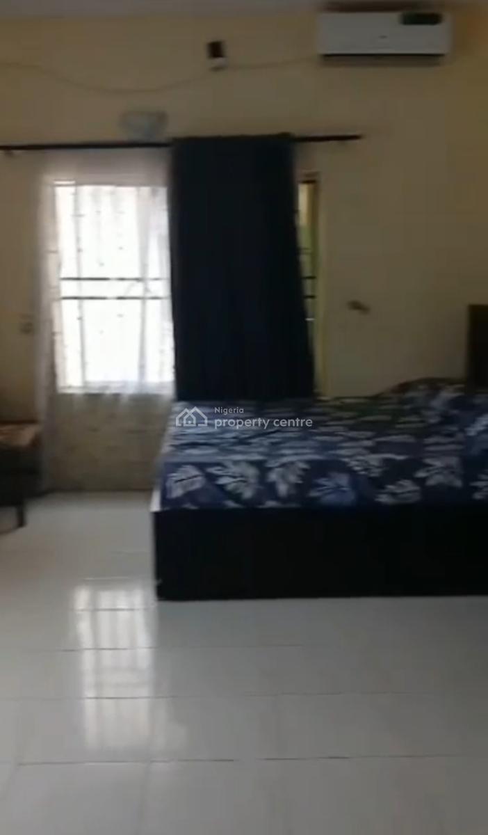 Distress 3 Bedrooms Flat Apartment with Boyz Quarter, Ajah, Lagos, Flat / Apartment for Sale
