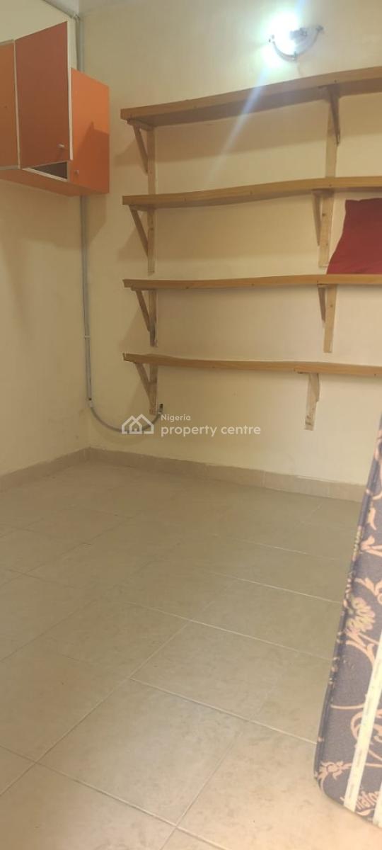 Clean Roomself Contain Video Available, The Property Located at Chevron Alternative Route, Lekki, Lagos, Self Contain (single Rooms) for Rent