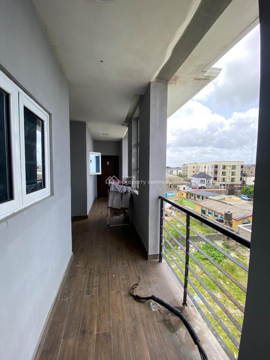 2 Bedroom Apartment Fully Serviced on The Last Floor, Ilasan, Ikate, Lekki, Lagos, Flat / Apartment for Rent