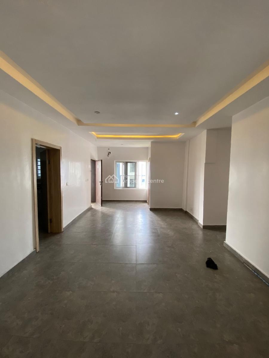 2 Bedroom Apartment Fully Serviced on The Last Floor, Ilasan, Ikate, Lekki, Lagos, Flat / Apartment for Rent