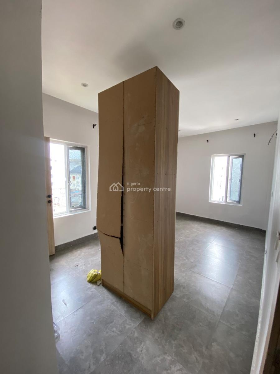 2 Bedroom Apartment Fully Serviced on The Last Floor, Ilasan, Ikate, Lekki, Lagos, Flat / Apartment for Rent