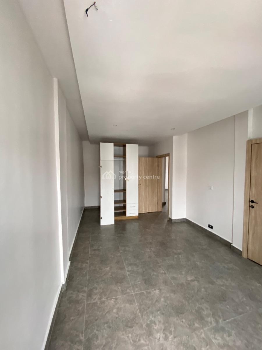 2 Bedroom Apartment Fully Serviced on The Last Floor, Ilasan, Ikate, Lekki, Lagos, Flat / Apartment for Rent