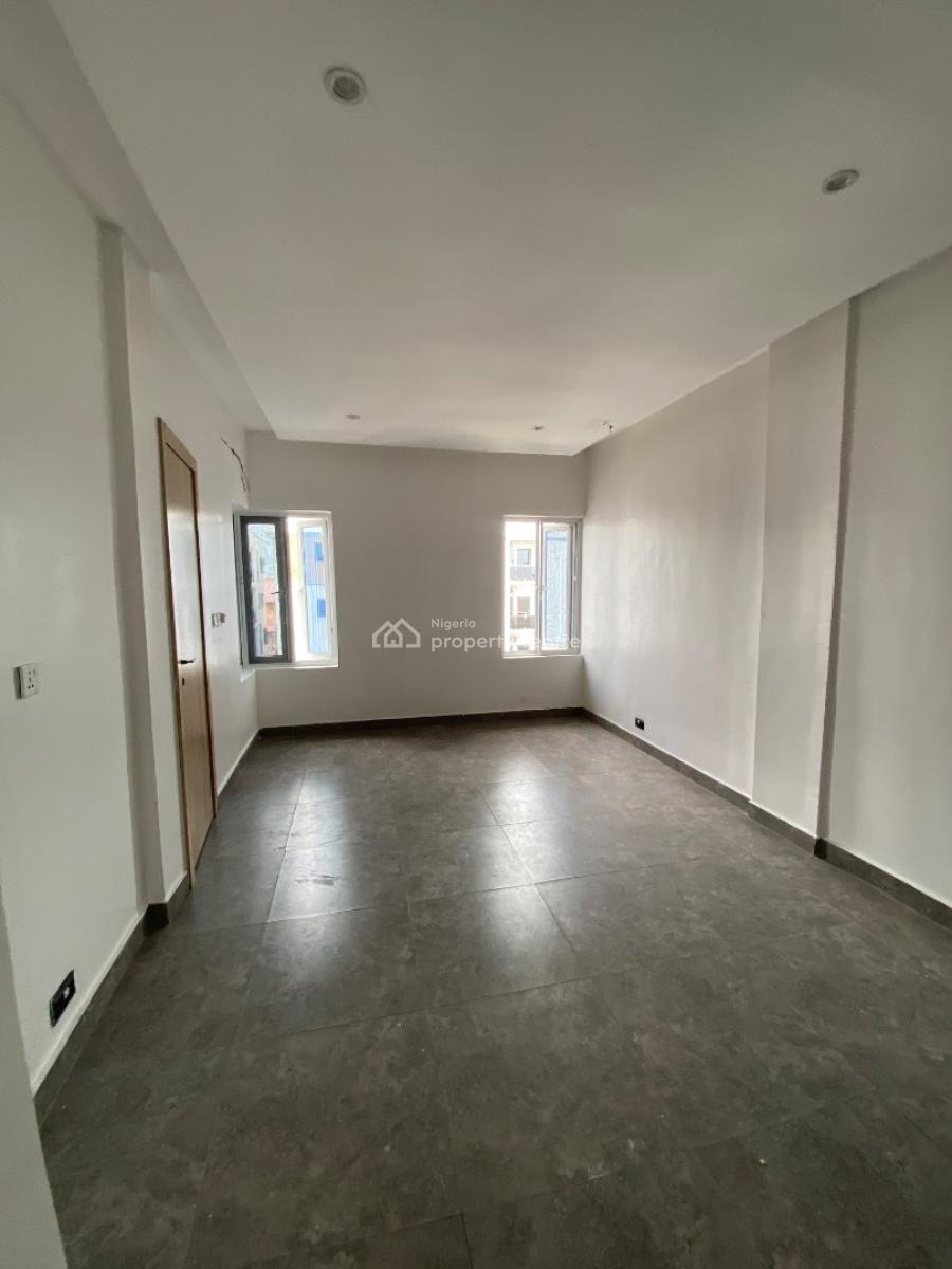 2 Bedroom Apartment Fully Serviced on The Last Floor, Ilasan, Ikate, Lekki, Lagos, Flat / Apartment for Rent