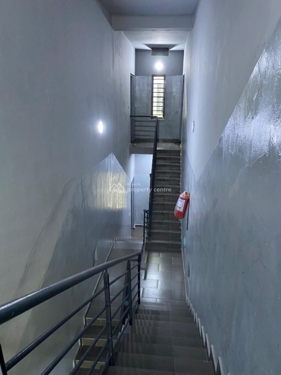 2 Bedroom Upstairs on The Last Floor Fully Serviced with 24hrs Light, Ilasan, Ikate, Lekki, Lagos, Flat / Apartment for Rent