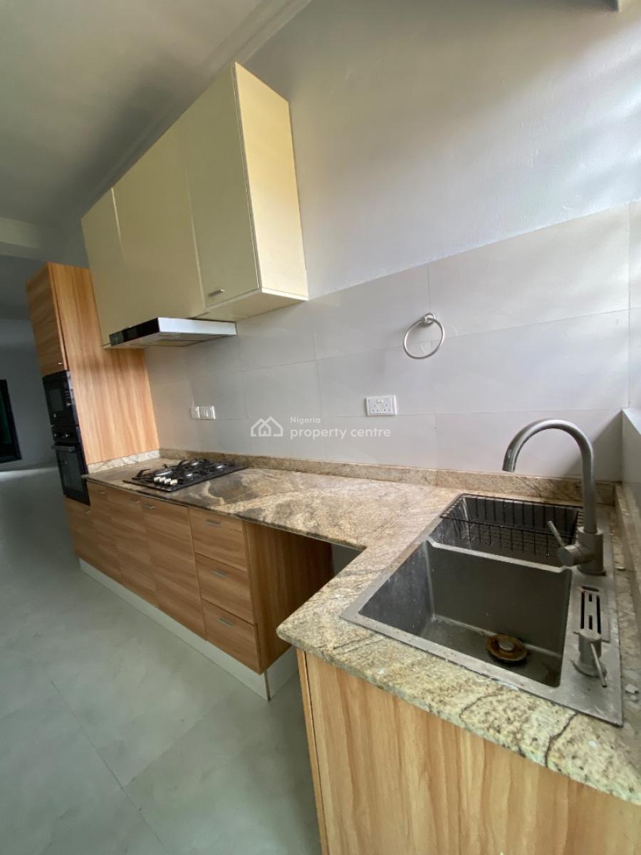 2 Bedroom Upstairs on The Last Floor Fully Serviced with 24hrs Light, Ilasan, Ikate, Lekki, Lagos, Flat / Apartment for Rent