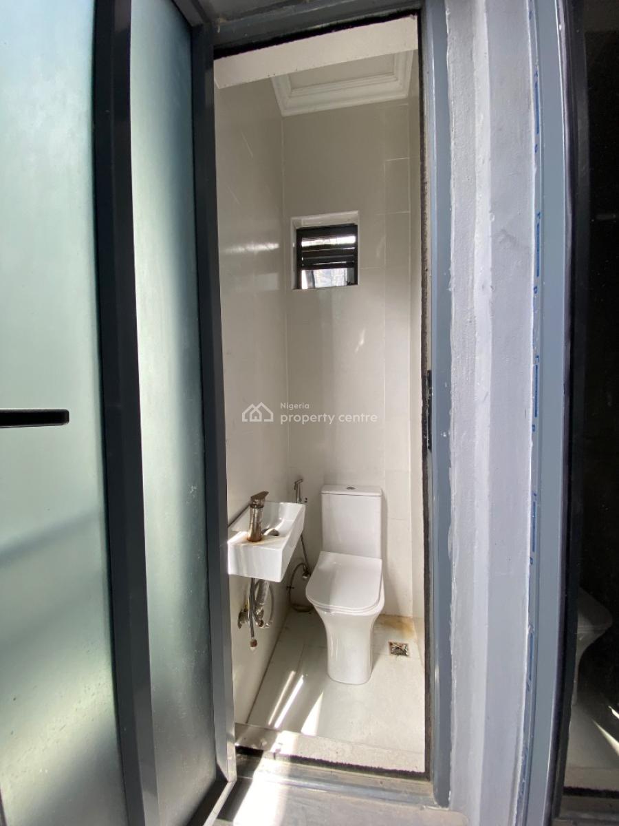 2 Bedroom Upstairs on The Last Floor Fully Serviced with 24hrs Light, Ilasan, Ikate, Lekki, Lagos, Flat / Apartment for Rent