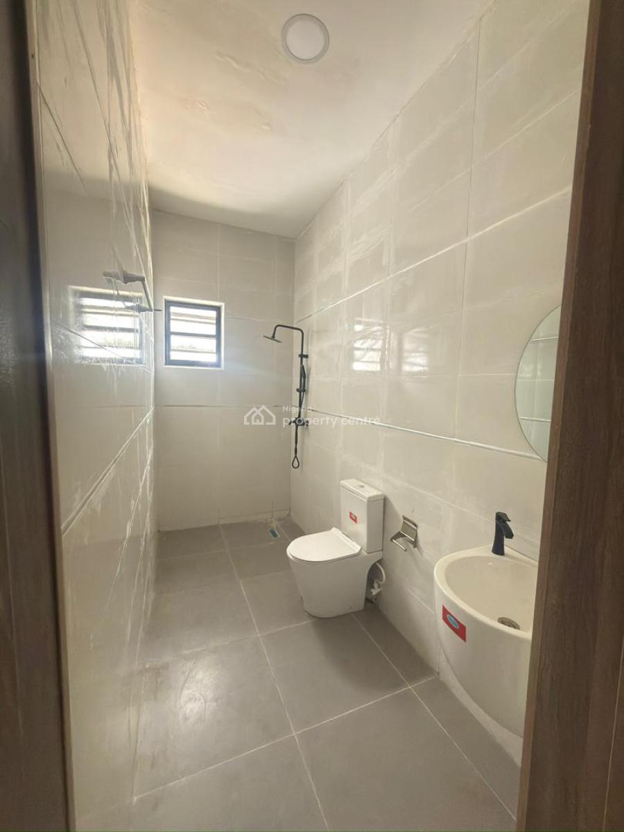 3 Bedroom Terrace Duplex with Bq, Vgc, Lekki, Lagos, Terraced Duplex for Sale