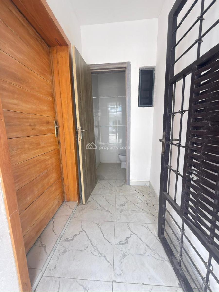 3 Bedroom Terrace Duplex with Bq, Vgc, Lekki, Lagos, Terraced Duplex for Sale