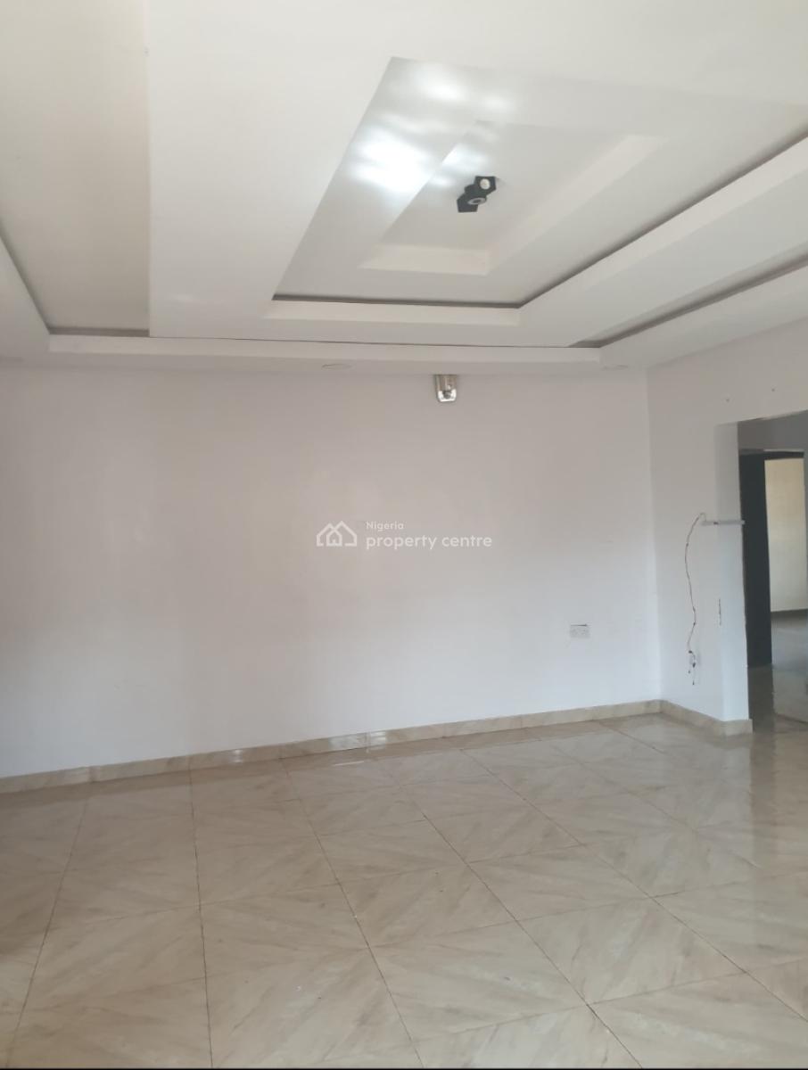 Lovely 3 Bedrom Flat (2 in a Compound) Upstairs, Inside Magodo Gra Phase 2 Estate Shangisha Lagos, Gra Phase 2, Magodo, Lagos, Flat / Apartment for Rent