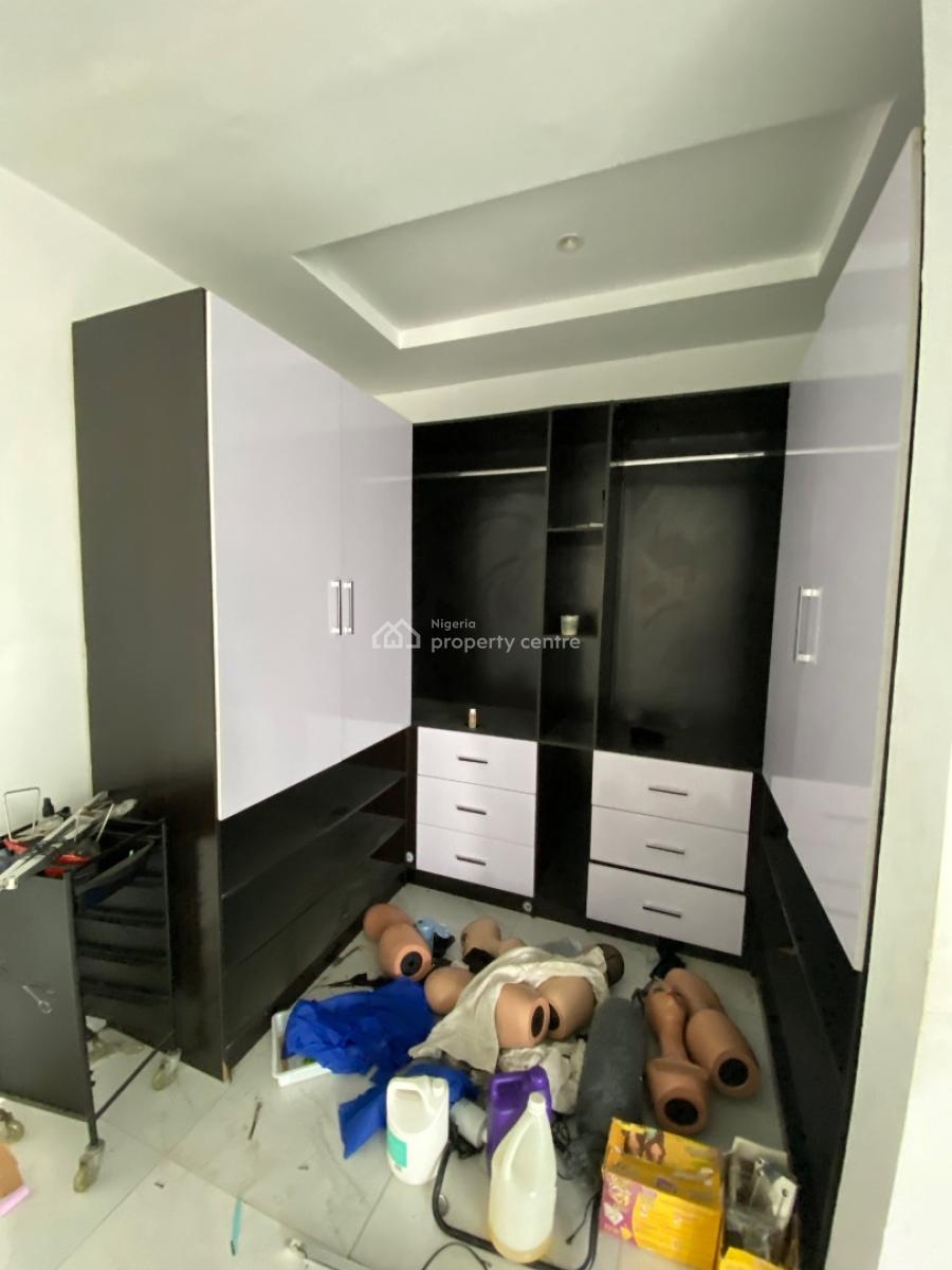 Commercial Spacious Space for Walk in Etc Spa, Salon, Fashion, Salem, Ikate, Lekki, Lagos, Commercial Property for Rent