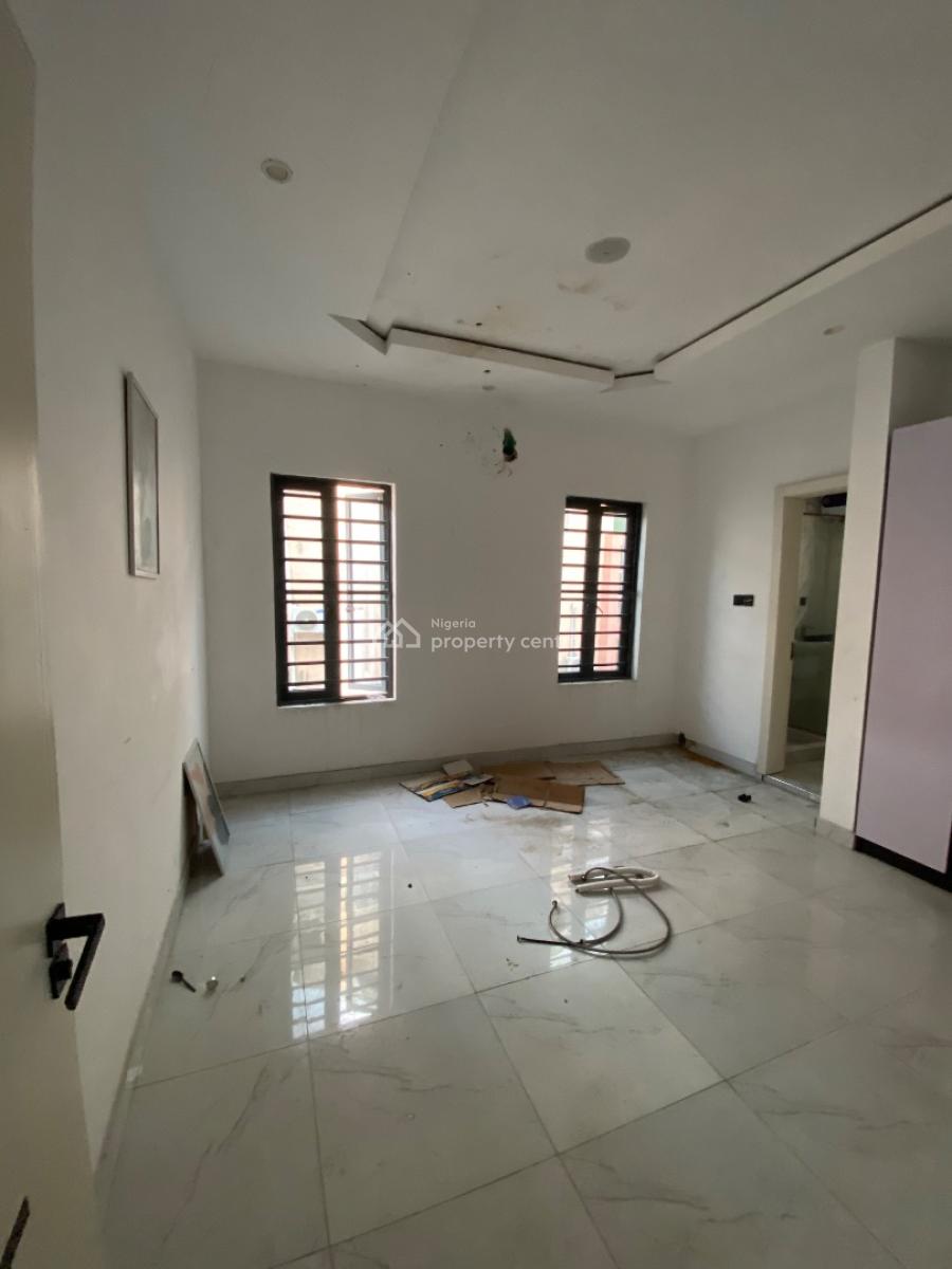 Commercial Spacious Space for Walk in Etc Spa, Salon, Fashion, Salem, Ikate, Lekki, Lagos, Commercial Property for Rent