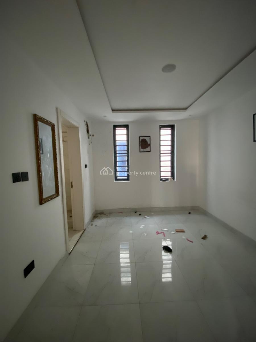 Commercial Spacious Space for Walk in Etc Spa, Salon, Fashion, Salem, Ikate, Lekki, Lagos, Commercial Property for Rent