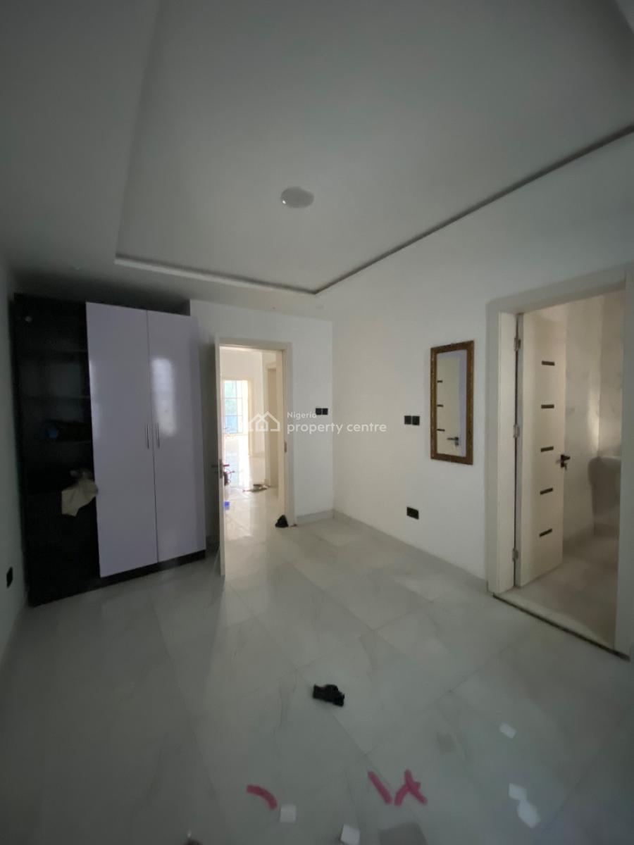 Commercial Spacious Space for Walk in Etc Spa, Salon, Fashion, Salem, Ikate, Lekki, Lagos, Commercial Property for Rent