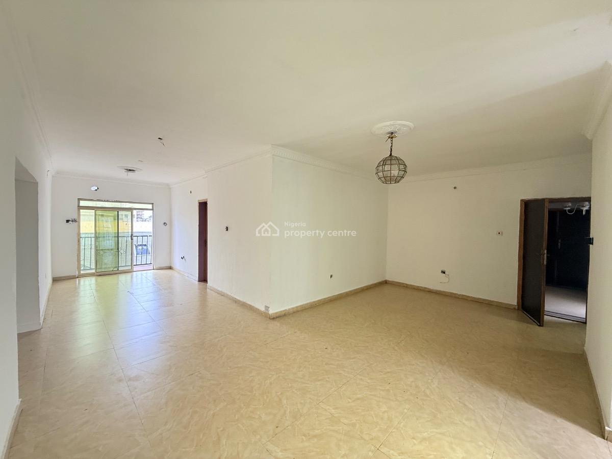 Spacious 3 Bedroom Apartment with Two Balcony, Lekki Phase 1, Lekki, Lagos, House for Rent