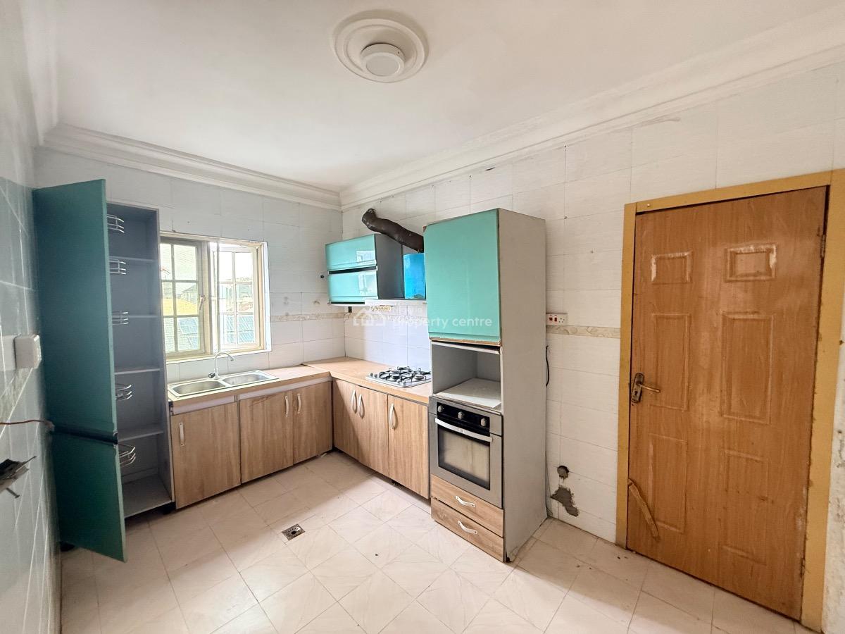 Spacious 3 Bedroom Apartment with Two Balcony, Lekki Phase 1, Lekki, Lagos, House for Rent