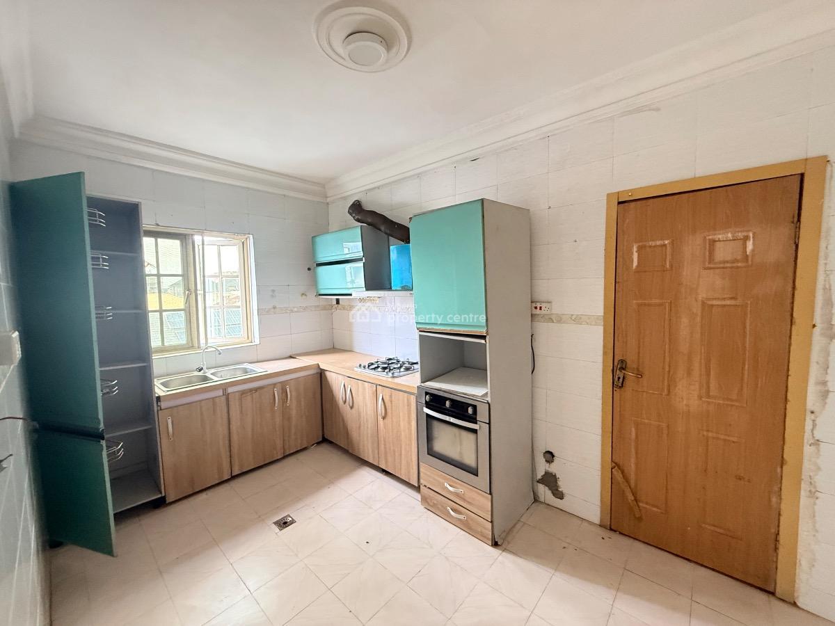 Spacious 3 Bedroom Apartment with Two Balcony, Lekki Phase 1, Lekki, Lagos, House for Rent