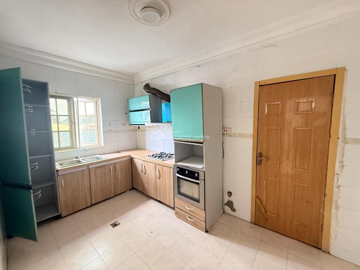 Spacious 3 Bedroom Apartment with Two Balcony, Lekki Phase 1, Lekki, Lagos, House for Rent