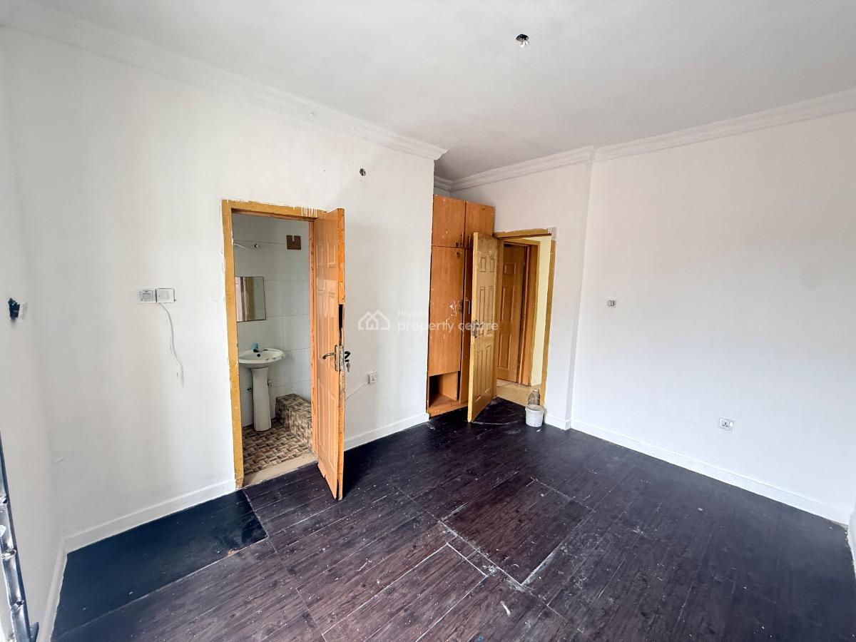 Spacious 3 Bedroom Apartment with Two Balcony, Lekki Phase 1, Lekki, Lagos, House for Rent