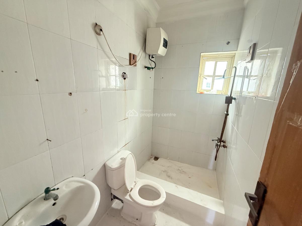 Spacious 3 Bedroom Apartment with Two Balcony, Lekki Phase 1, Lekki, Lagos, House for Rent