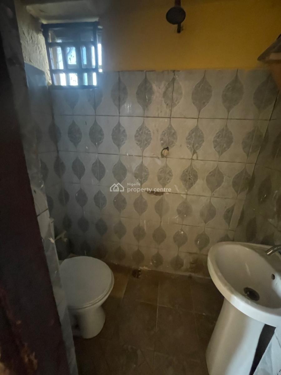 Selfcon Upstairs in a Neat Compound, Badore, Badore, Ajah, Lagos, House for Rent