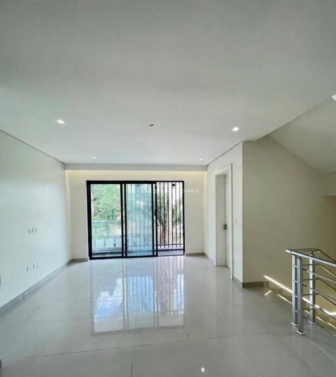 Stunning 5 Bedroom Semi Detached Duplex with Swimming Pool and Bq, Ikoyi, Ikoyi, Lagos, Semi-detached Duplex for Sale