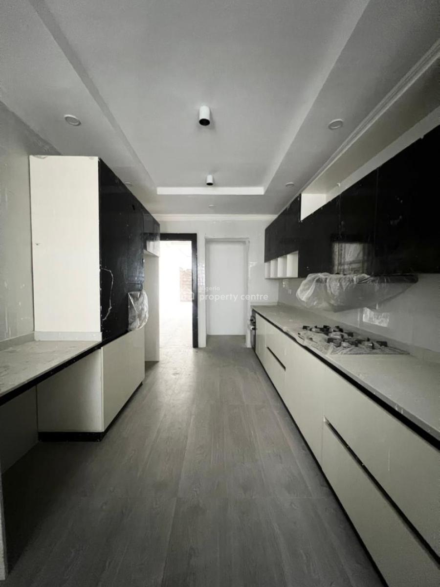 4 Bedroom Serviced Apartment, Lekki Phase 1, Lekki, Lagos, House for Sale