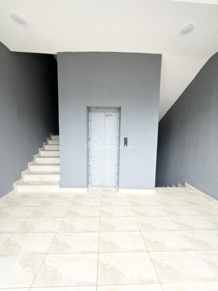 4 Bedroom Serviced Apartment, Lekki Phase 1, Lekki, Lagos, House for Sale