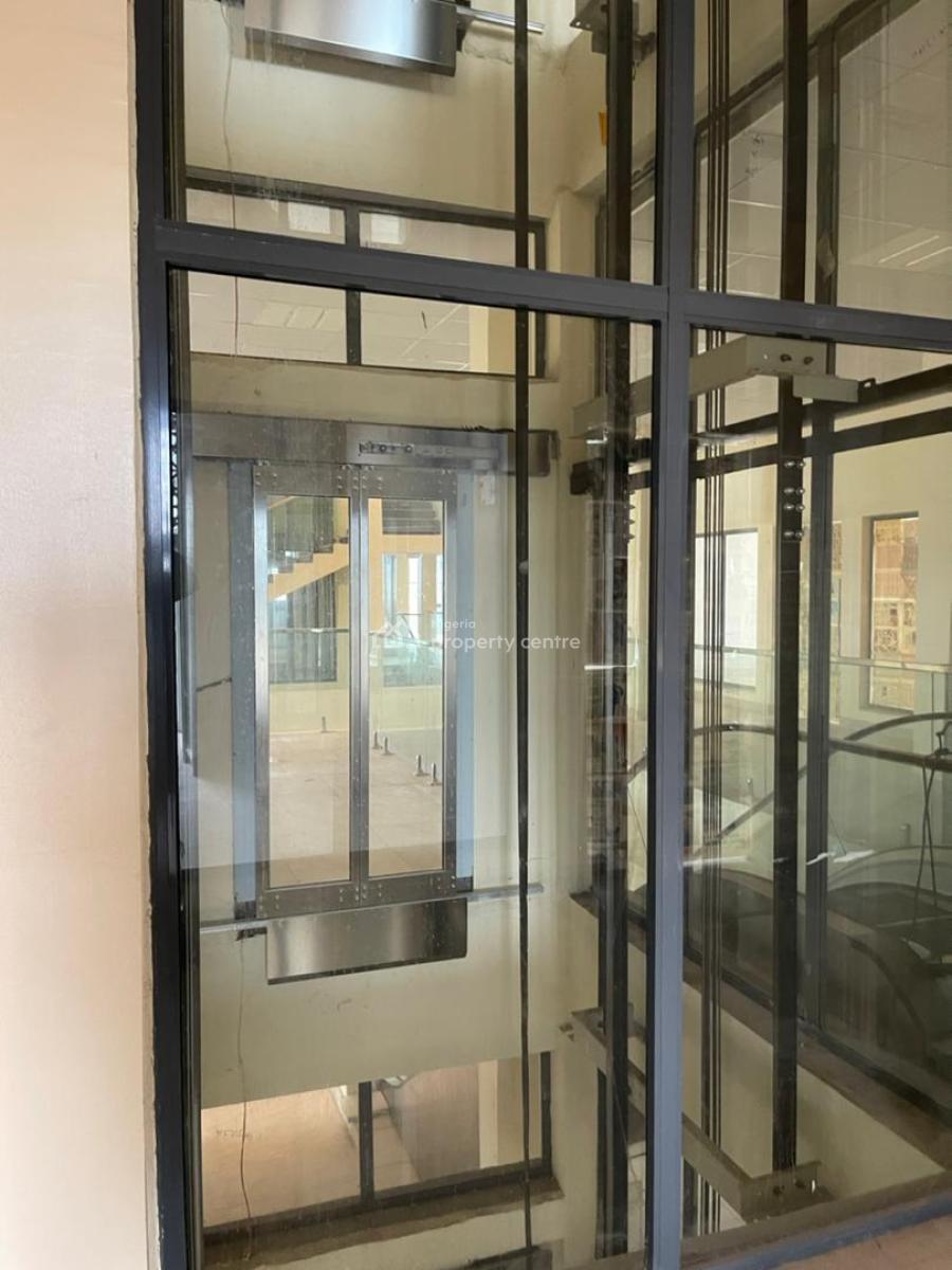 Strategically Located Office/ Shop Space, Gwarinpa Main, Gwarinpa, Abuja, Office Space for Rent