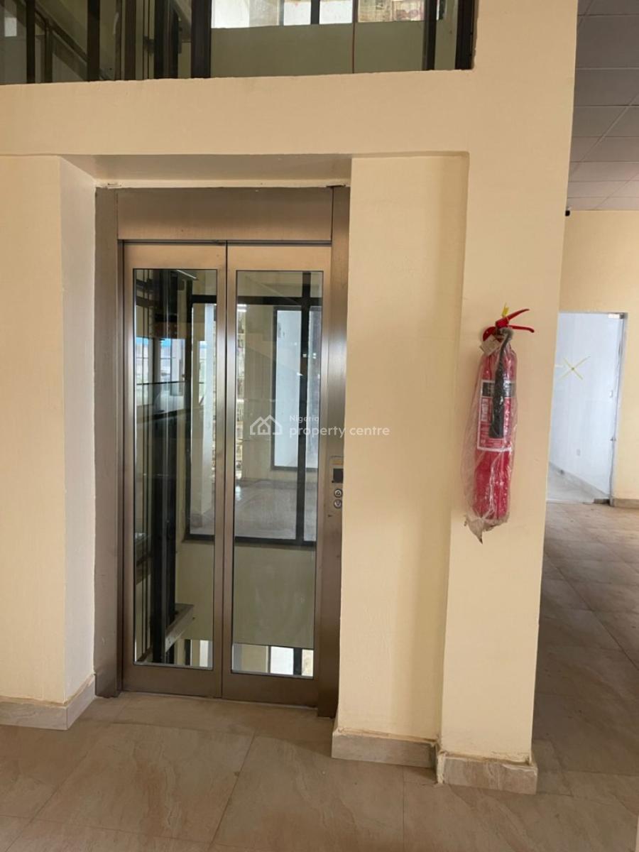 Strategically Located Office/ Shop Space, Gwarinpa Main, Gwarinpa, Abuja, Office Space for Rent