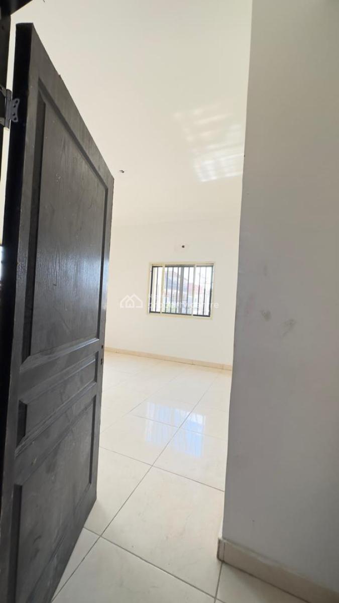 Single Room Upstairs Shared Kitchen in Idado Estate, By Agungi Bus Stop, Idado, Lekki, Lagos, Self Contain (single Rooms) for Rent