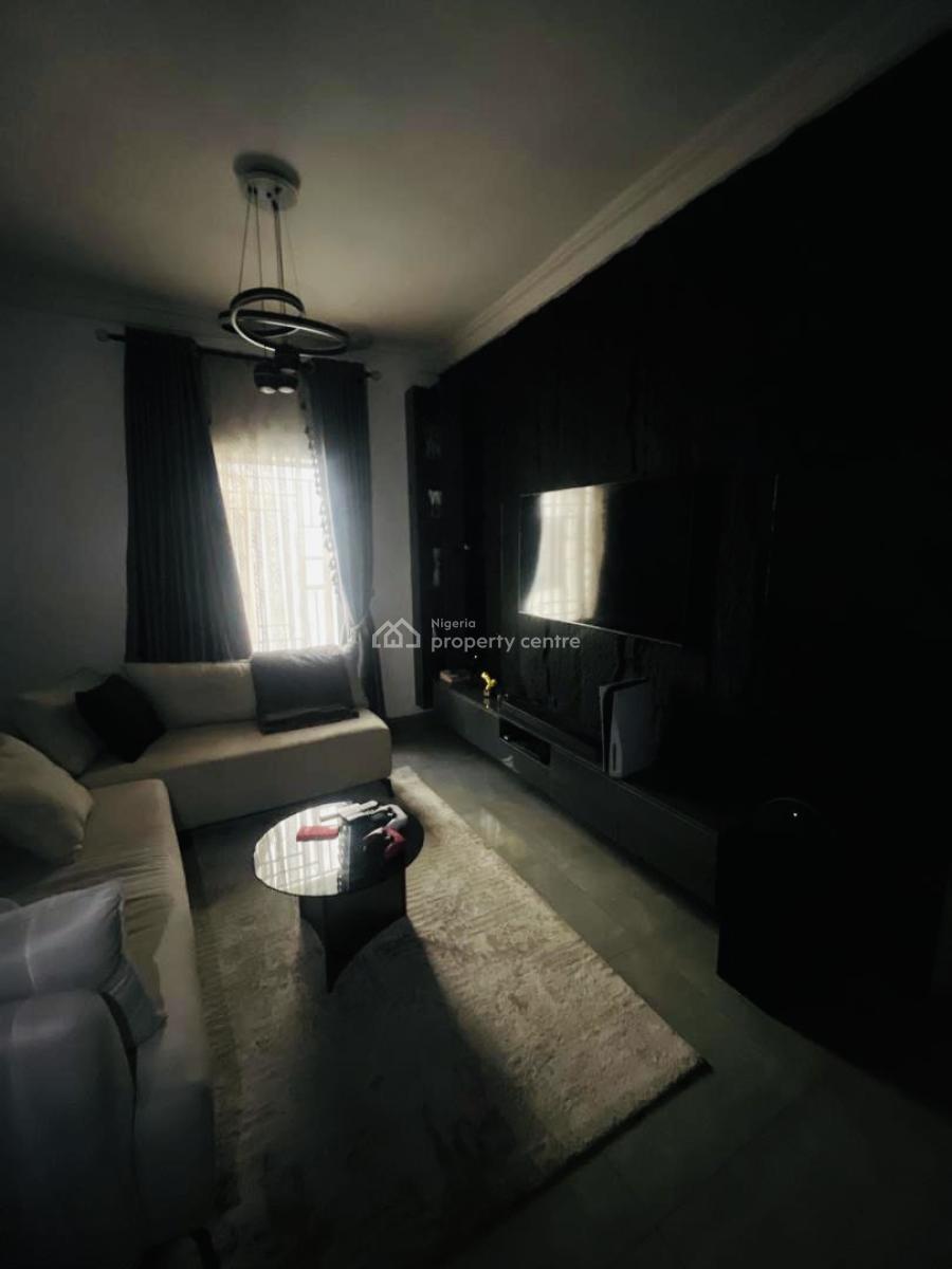 Distress Deal! 1 Bedroom Apartment, Megamound  Estate, Ikota, Lekki, Lagos, Flat / Apartment for Sale