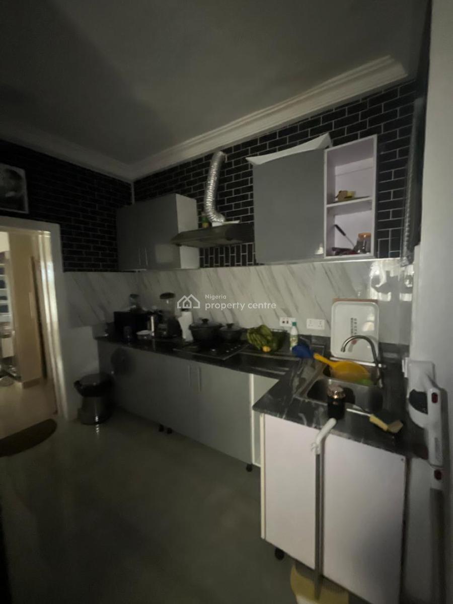 Distress Deal! 1 Bedroom Apartment, Megamound  Estate, Ikota, Lekki, Lagos, Flat / Apartment for Sale