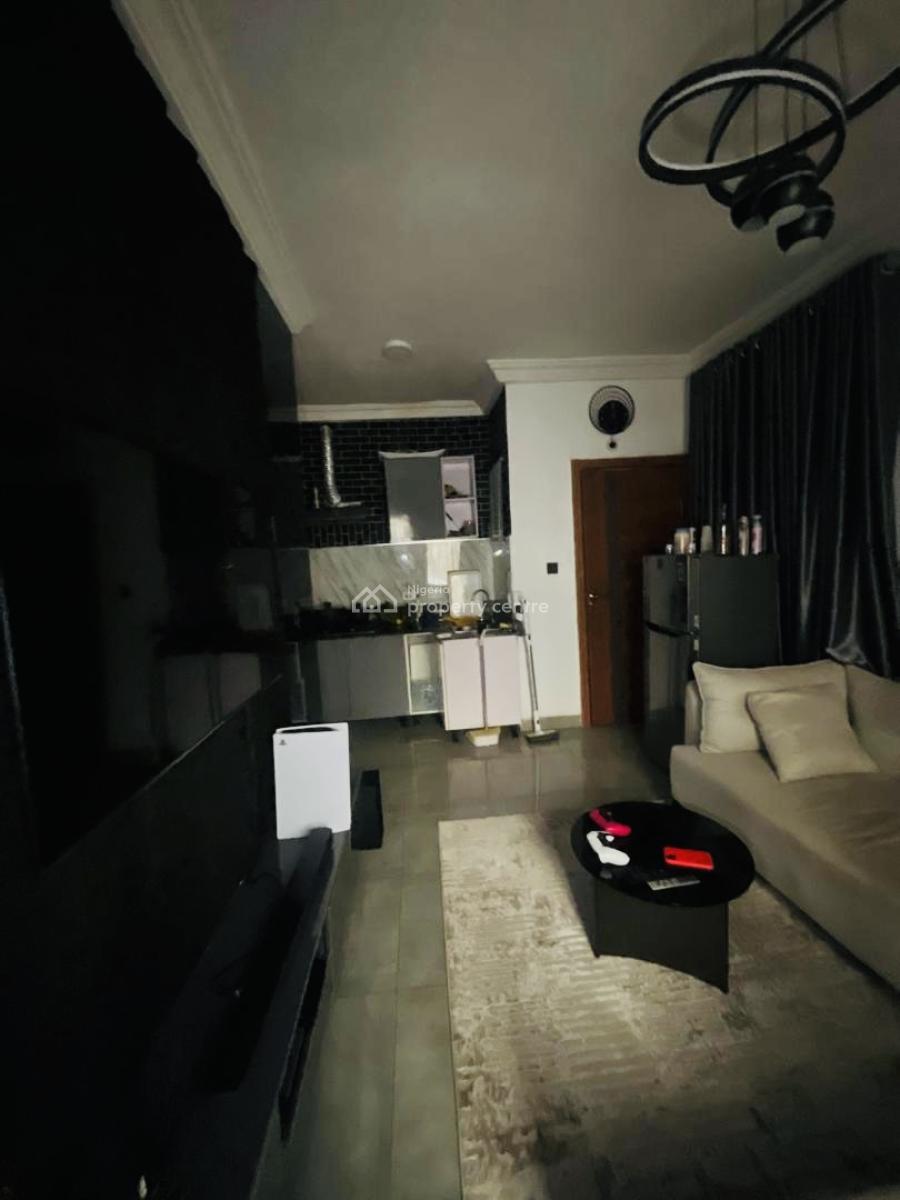 Distress Deal! 1 Bedroom Apartment, Megamound  Estate, Ikota, Lekki, Lagos, Flat / Apartment for Sale