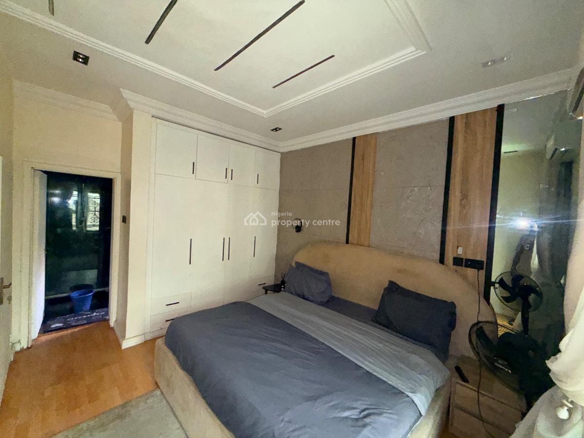 Fully Furnished and Serviced Mini Flat, Off Admiralty Way, Lekki Phase 1, Lekki, Lagos, Flat / Apartment for Rent