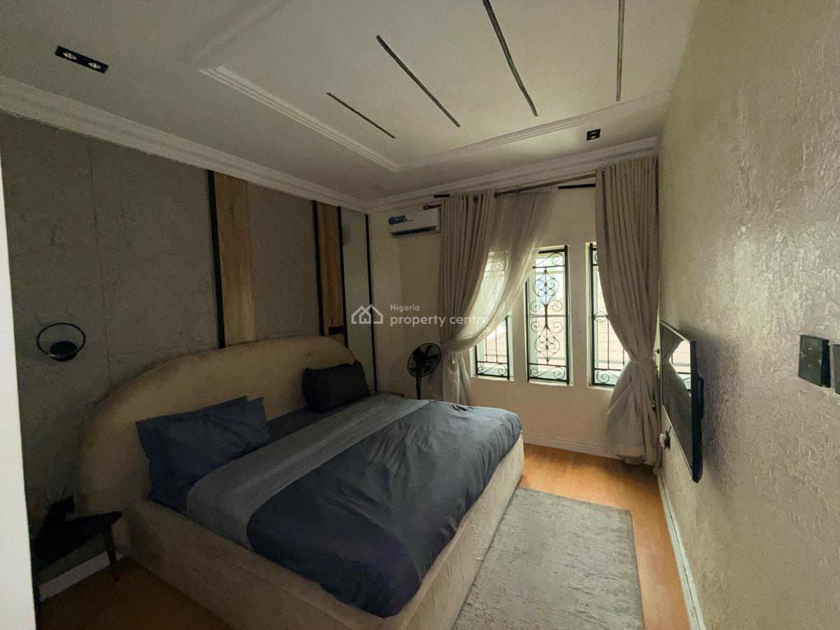 Fully Furnished and Serviced Mini Flat, Off Admiralty Way, Lekki Phase 1, Lekki, Lagos, Flat / Apartment for Rent