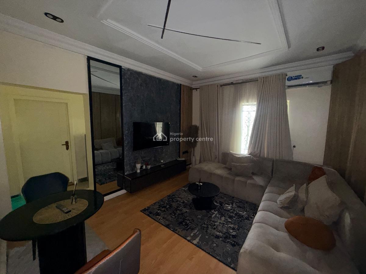 Fully Furnished and Serviced Mini Flat, Off Admiralty Way, Lekki Phase 1, Lekki, Lagos, Flat / Apartment for Rent