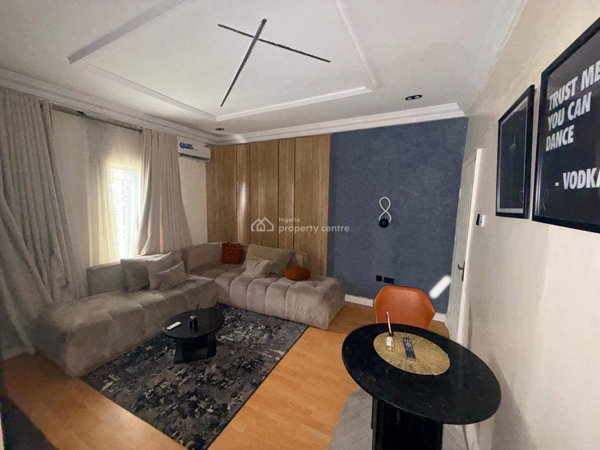 Fully Furnished and Serviced Mini Flat, Off Admiralty Way, Lekki Phase 1, Lekki, Lagos, Flat / Apartment for Rent