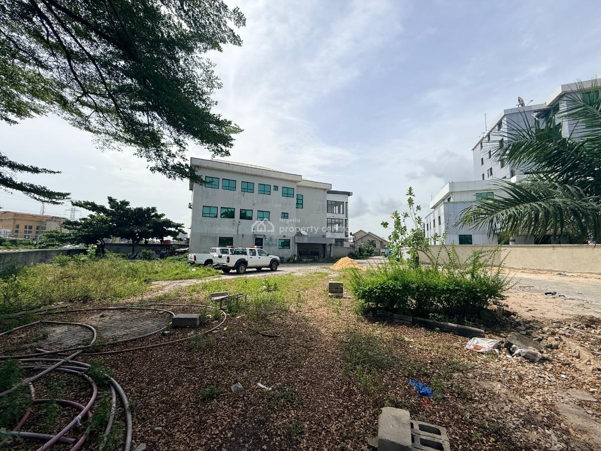 Spacious Commercial Property Directly, Directly Facing The Lekki Epe Express, Lekki Phase 1, Lekki, Lagos, Commercial Property for Sale