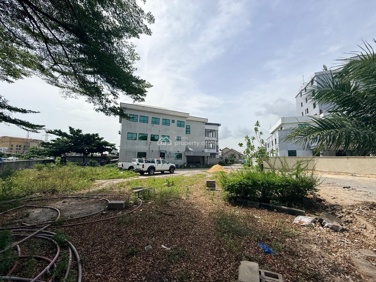 Spacious Commercial Property Directly, Directly Facing The Lekki Epe Express, Lekki Phase 1, Lekki, Lagos, Commercial Property for Sale