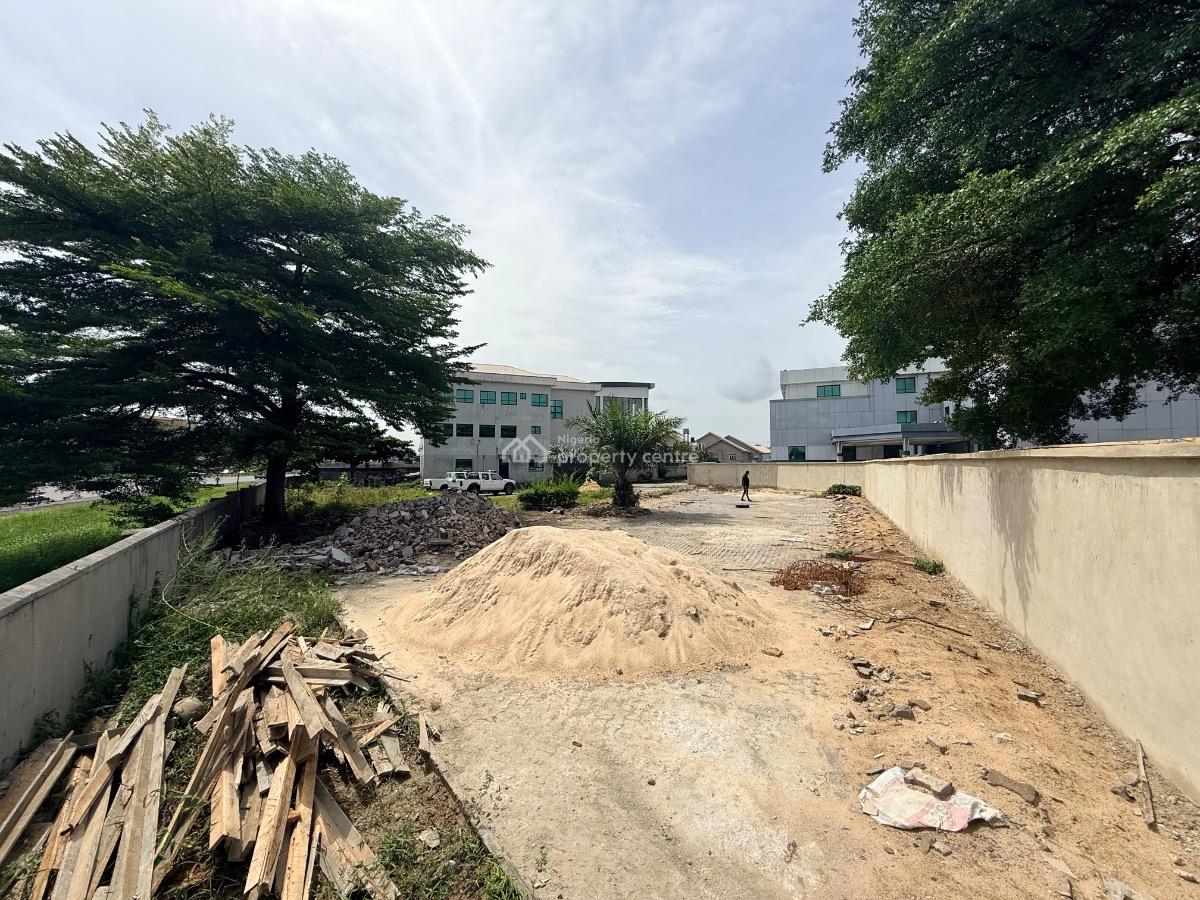 Spacious Commercial Property Directly, Directly Facing The Lekki Epe Express, Lekki Phase 1, Lekki, Lagos, Commercial Property for Sale