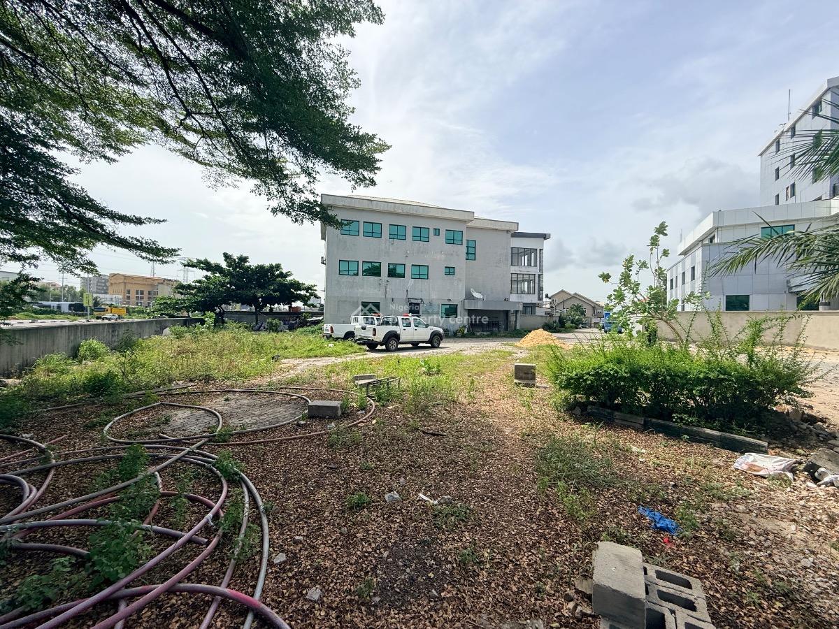 Spacious Commercial Property Directly, Directly Facing The Lekki Epe Express, Lekki Phase 1, Lekki, Lagos, Commercial Property for Sale