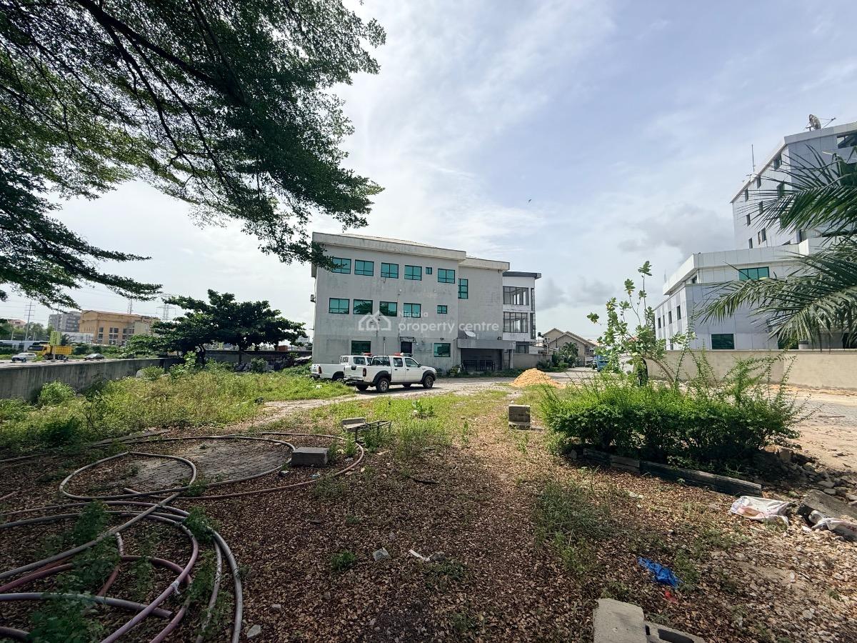 Spacious Commercial Property Directly, Directly Facing The Lekki Epe Express, Lekki Phase 1, Lekki, Lagos, Commercial Property for Sale
