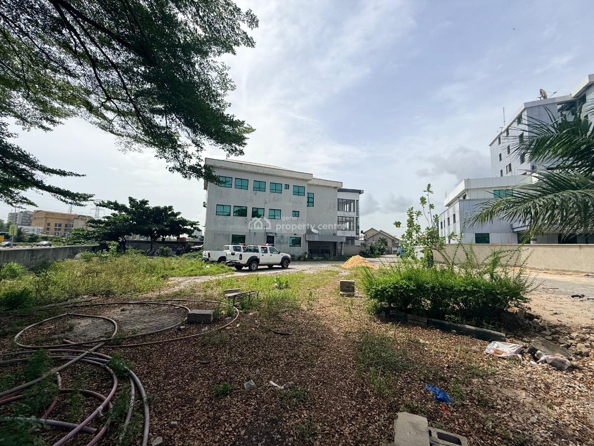 Spacious Commercial Property Directly, Directly Facing The Lekki Epe Express, Lekki Phase 1, Lekki, Lagos, Commercial Property for Sale