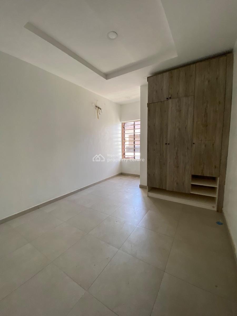 Semi Masters Room Sharing Kitchen with Personal Cabinet Dpkay, Orchid Road Dpkay Estate, Lekki, Lagos, Self Contain (single Rooms) for Rent