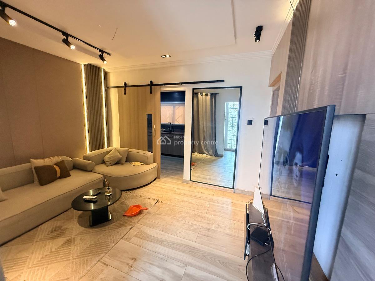 Fully Furnished and Serviced Mini Flat with Fascinating View, Lekki Phase 1, Lekki, Lagos, Flat / Apartment for Rent