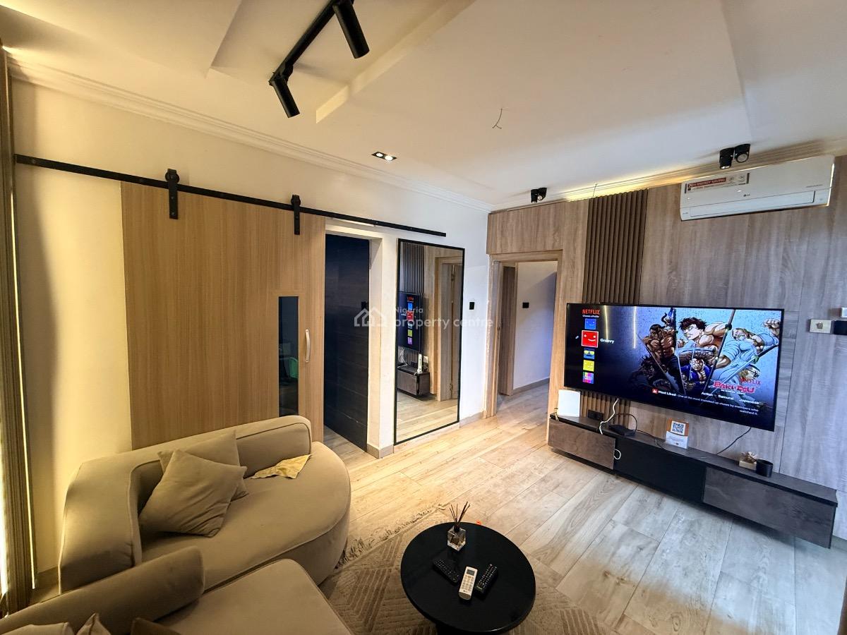 Fully Furnished and Serviced Mini Flat with Fascinating View, Lekki Phase 1, Lekki, Lagos, Flat / Apartment for Rent