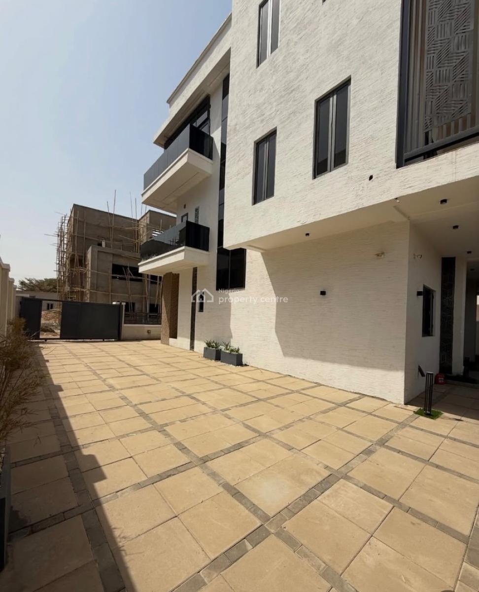 5 Bedroom Detached Duplex with Bq, Gaduwa, Abuja, Detached Duplex for Sale