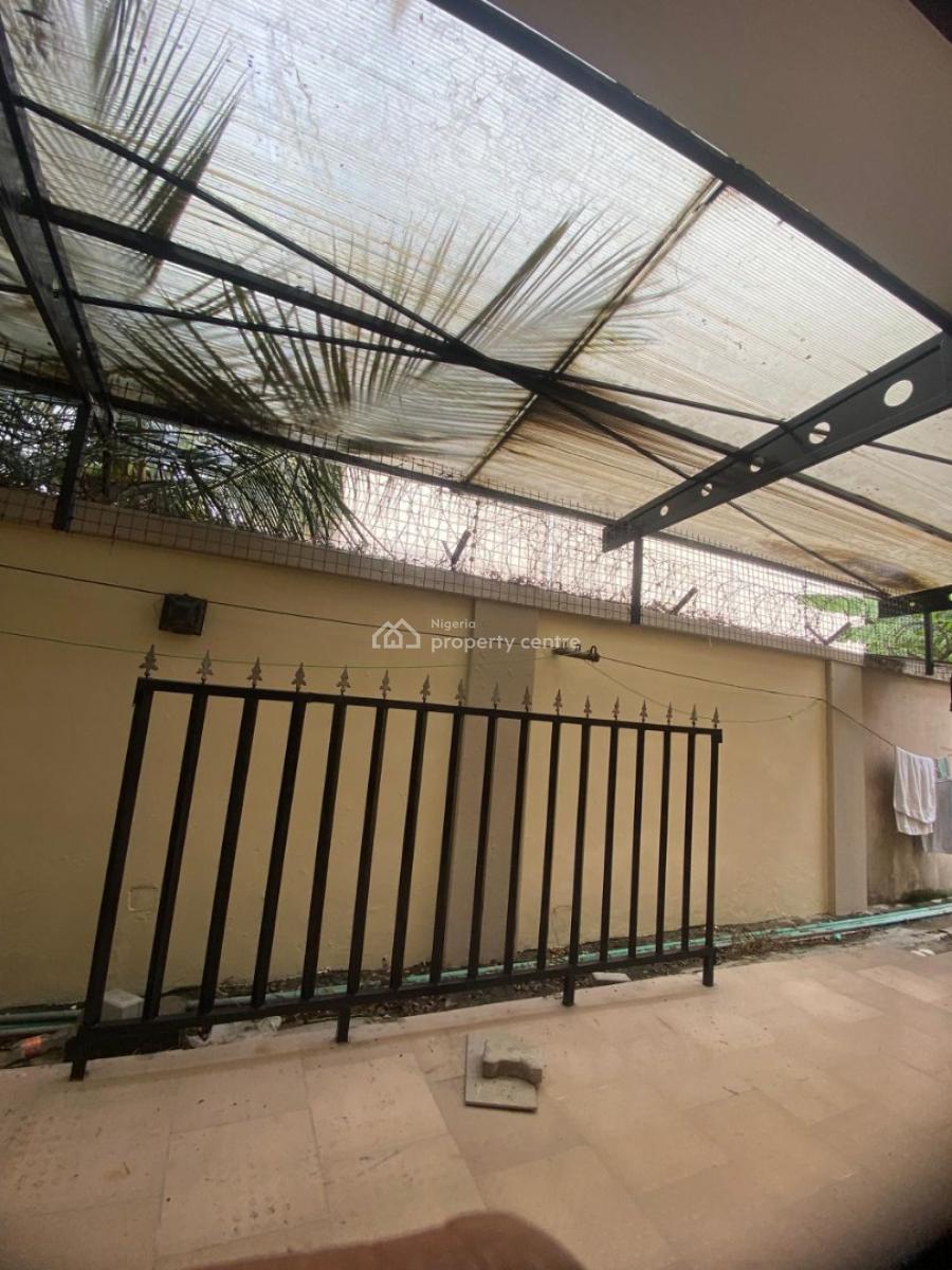 Lovely Serviced 4 Bedroom Terrace with a Room Bq, Lekki Phase 1, Lekki, Lagos, Terraced Duplex for Rent