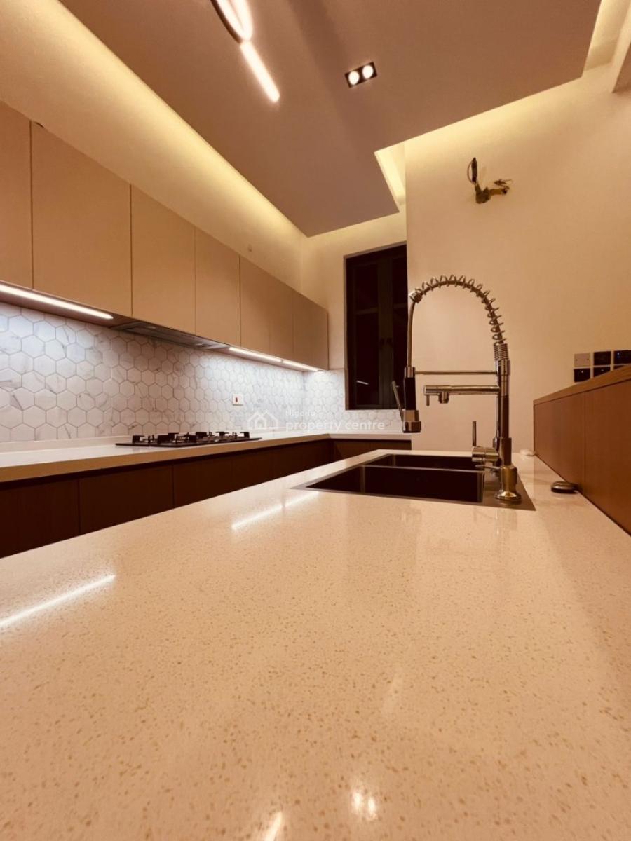 Exclusive 2bedroom Luxury Apartment, Omorinre Johnson, Lekki Phase 1, Lekki, Lagos, Flat / Apartment for Sale