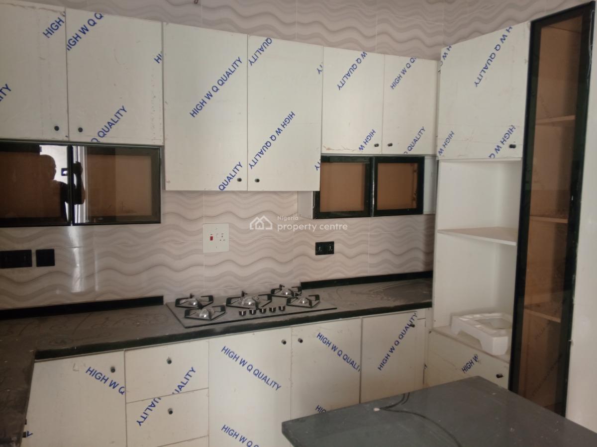 3 Bedrooms Bungalow with 1 Bedroom Guest Chalet in a Secured Estate, Gwarinpa, Abuja, Detached Bungalow for Sale